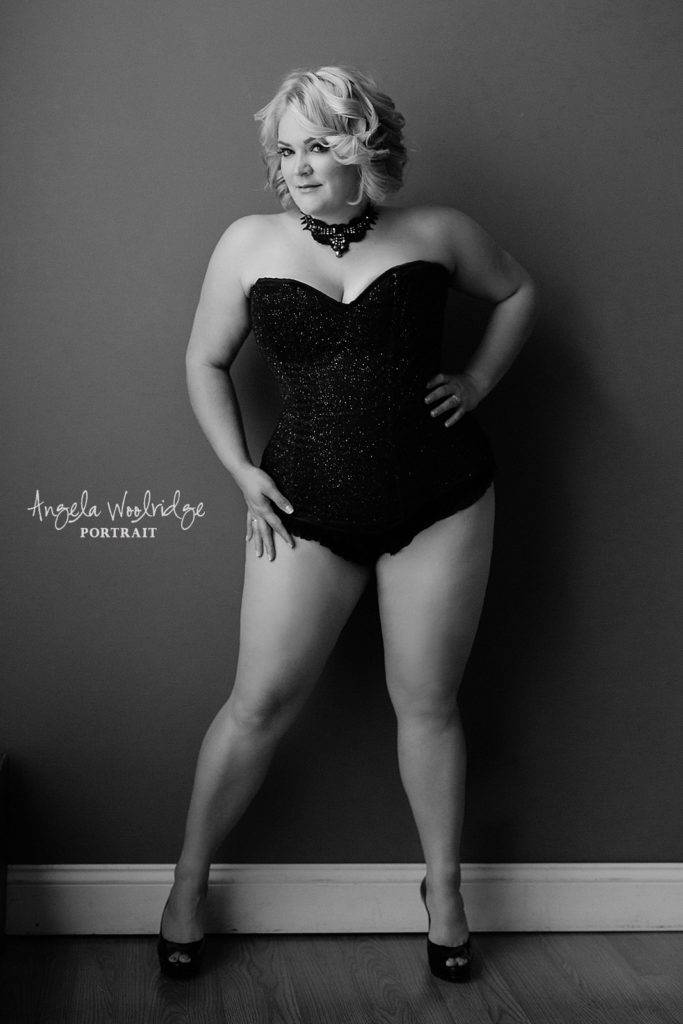 woman in boudoir photography session